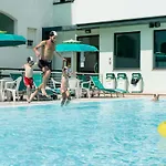 Michelangelo מלון דירות 3*
