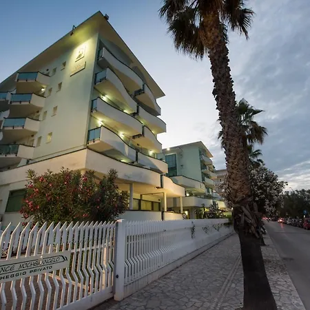 Aparthotel Michelangelo 3*